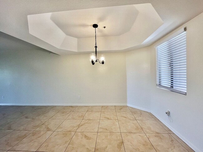 Photo - Luxurious 2 Bd 2 Ba Condo in Biltmore!