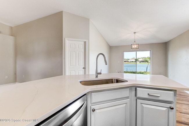 Photo - 3254 Burdock Ave