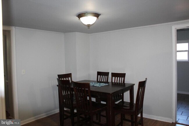 Photo - 116 Greenbank Rd