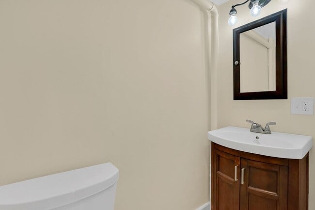 Photo - 157-159 Pleasant Street Unidad 157 Pleasant Street