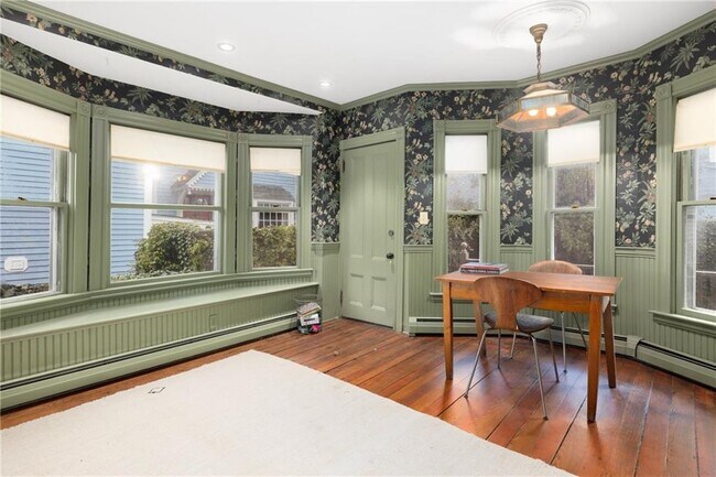 Photo - 6 Cozzens Ct