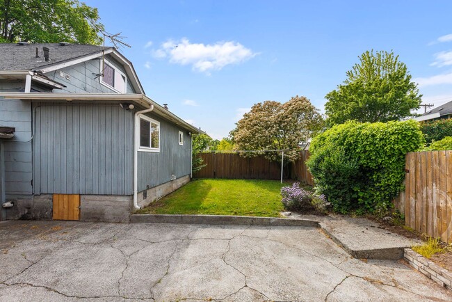 Photo - 3930 S Angel Pl