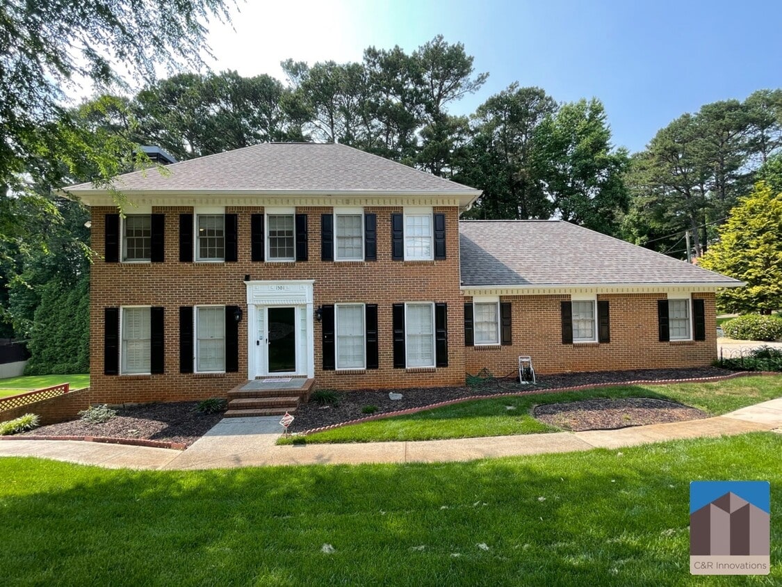 Photo - 1501 Eryn Cir (Suwanee, GA)
