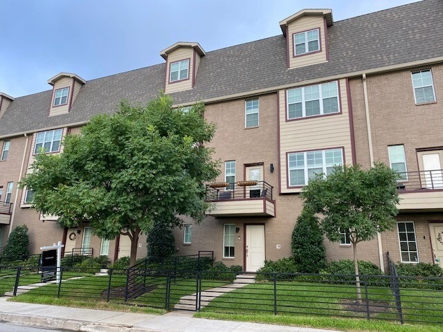 Photo - 5820 Bryan Pkwy