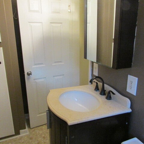 Private Entry Duplex Near Lake St Clair