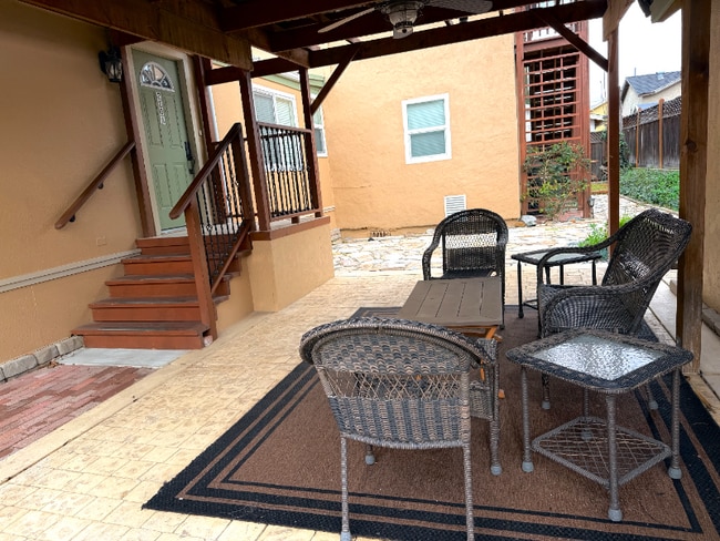 Photo - 220 E Home St Unidad A