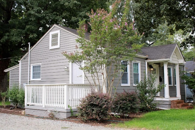 Photo - 3816 The Plaza