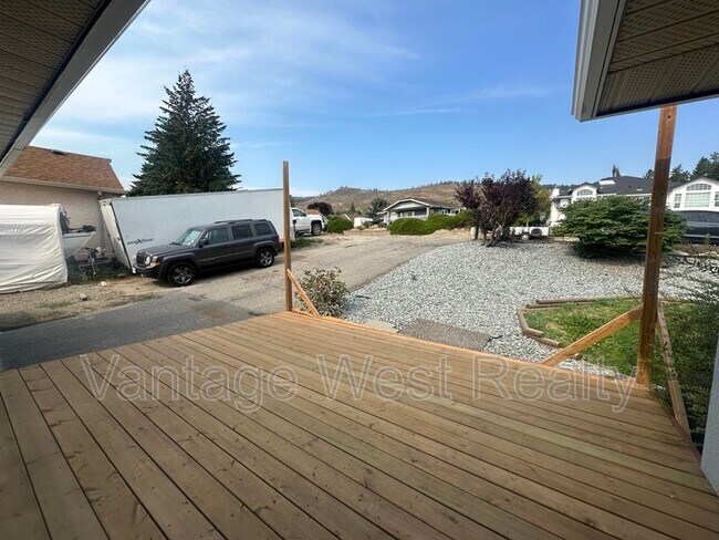 3787 Glenway Rd