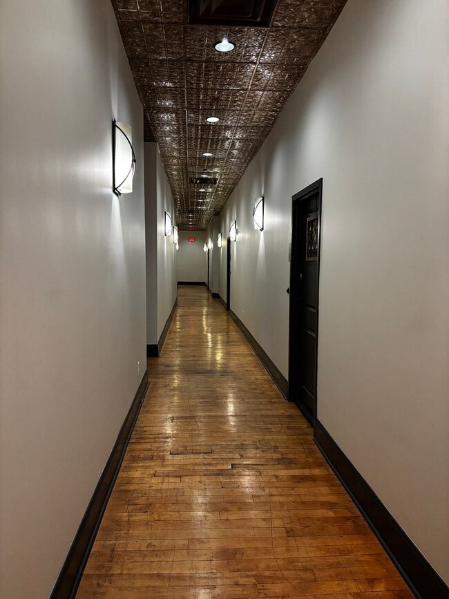Photo - 936 Broad St Unidad ~ 306