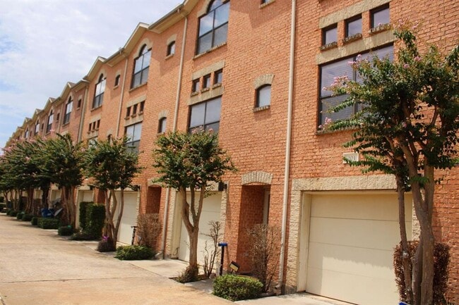 Building Photo - 7650 Springhill St Unit 201 Rental