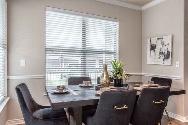 2 Br, 2 Ba - 1194 SF - Kensington Crossings