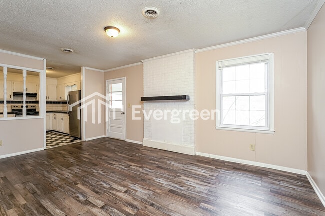 Photo - 118 Peachtree Ln