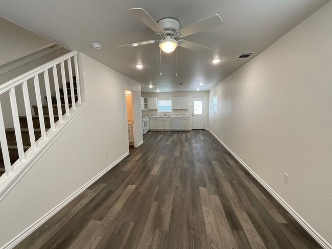 Photo - Beautiful 2 Bedroom/ 1 1/2 Bath Duplex in Kingsland, TX.