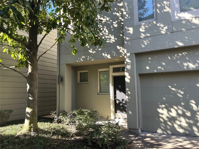 Photo - 4338 Center St