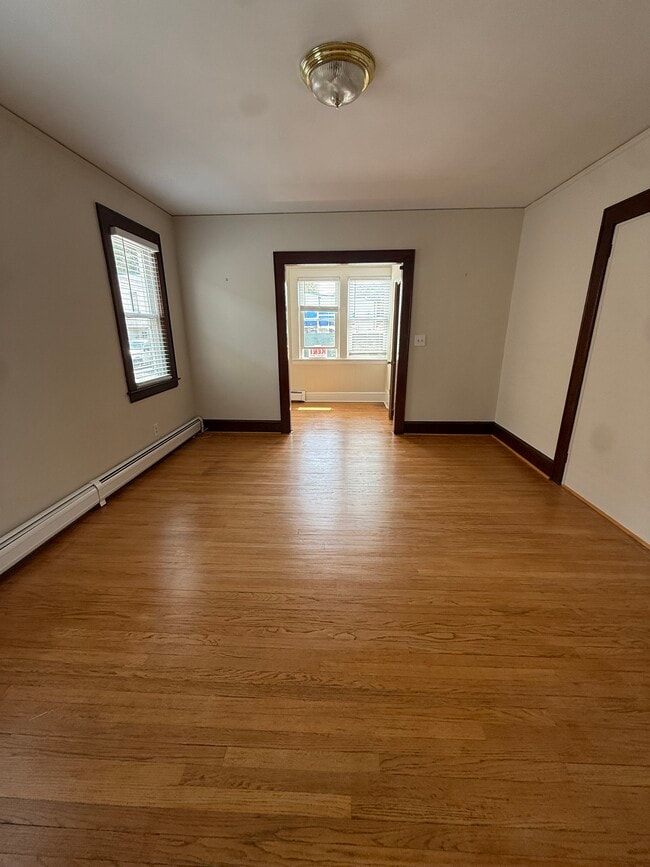 350 Sheridan Ave