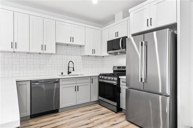 Photo - 5000 Cleon Ave