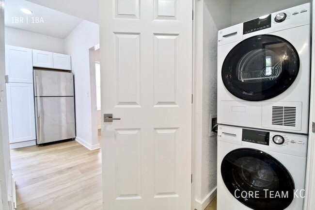 Photo - 712 Linwood Blvd Unit 716-9