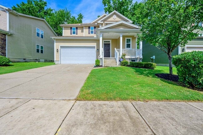 Building Photo - 3 Bedroom Open Concept with Enough Room fo... Rental
