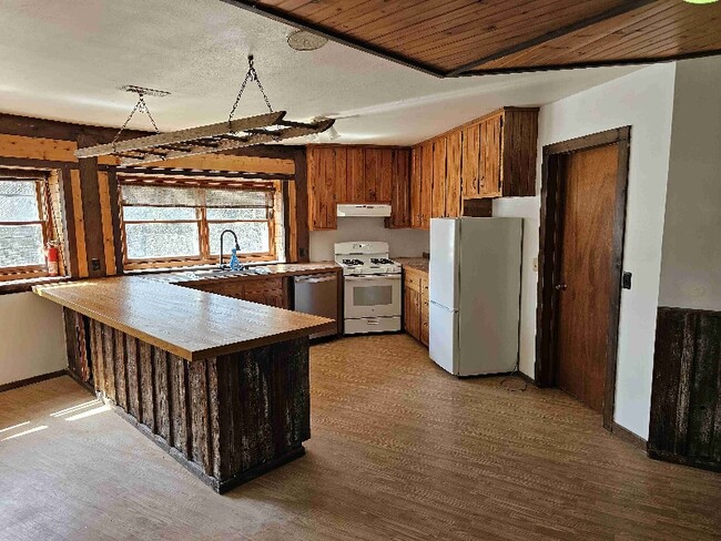 Photo - 650 Co Hwy I House