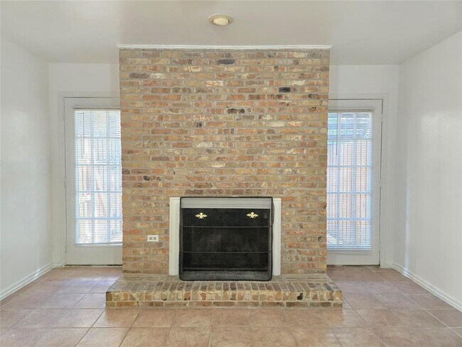 Photo - 2906 West Ave Unit 9