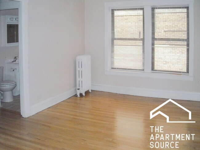 Photo - 514 W Cornelia Ave Unit 206