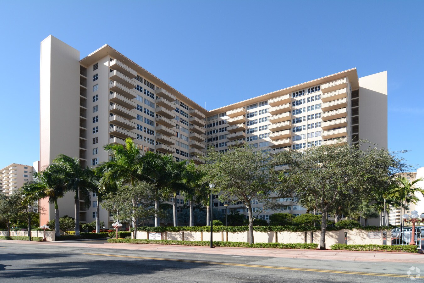 Photo - Coral Ridge Towers South