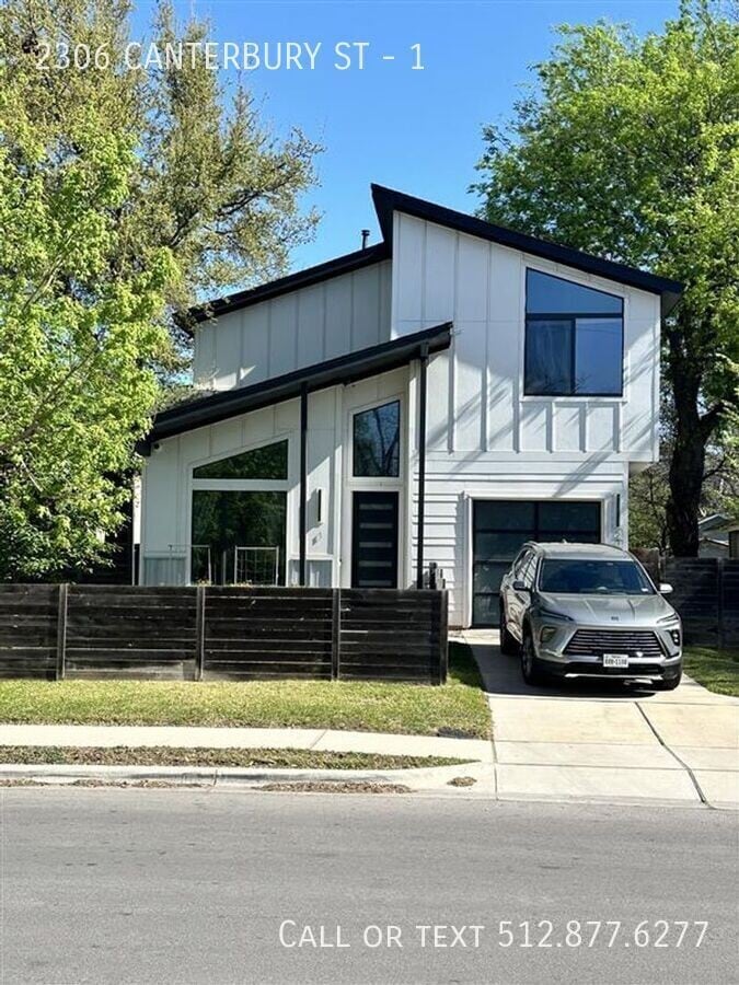 Photo - 2306 Canterbury St