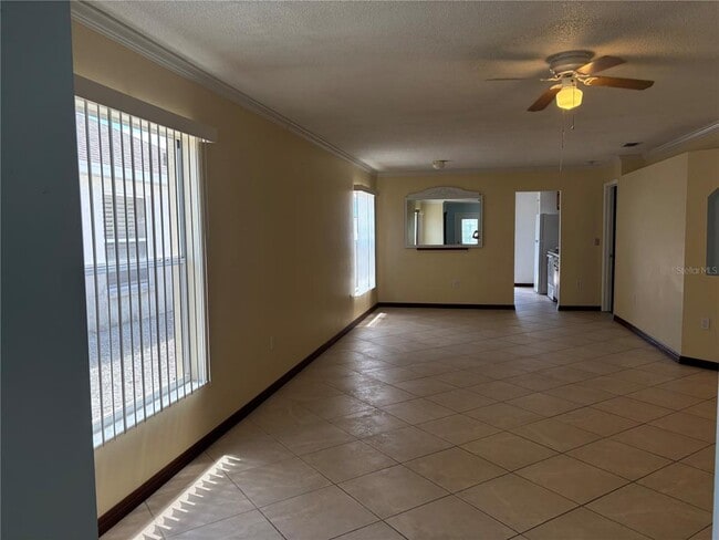 Photo - 3524 Chinaberry Ln