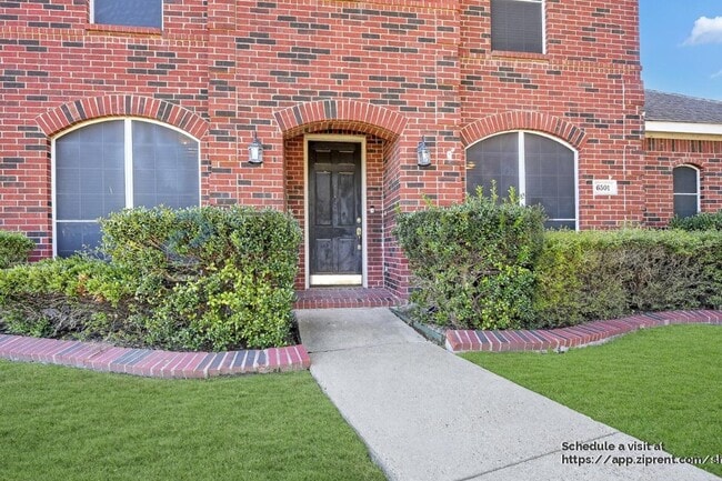 Photo - 6501 Amesbury Ln