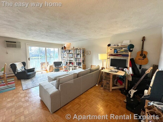 Photo - 18 Lakehill Ave Apartment Unit 18 Hamilton Rd #301