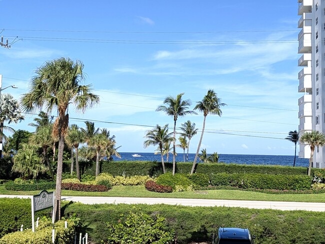 Building Photo - 2929 S Ocean Blvd Unit 2010