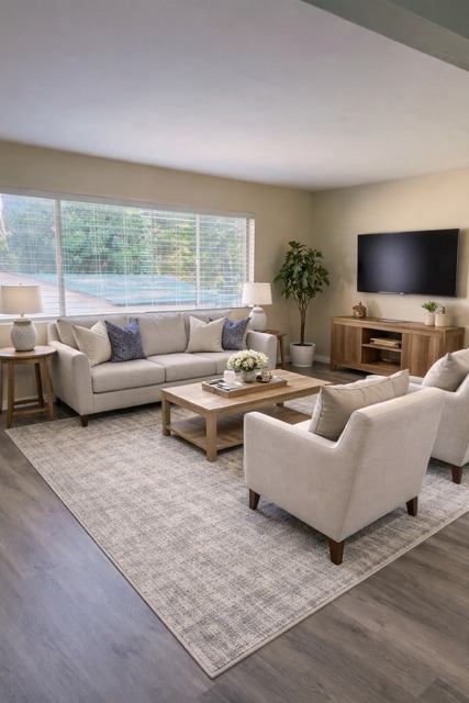 Building Photo - 842 N Screenland Dr Unit #C