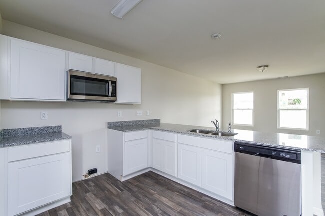 Photo - 859 Ashbury Ln