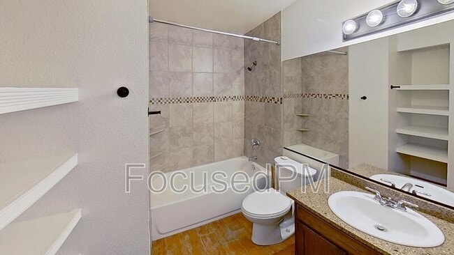 Building Photo - 4400 S Quebec St Unit #R202