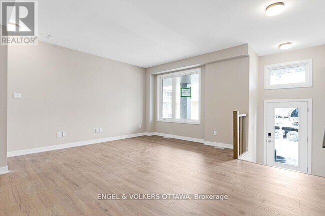 Photo - 227 Speckled Alder Row