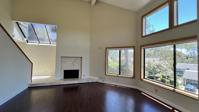 Photo - 10 Whitewater Unit 10