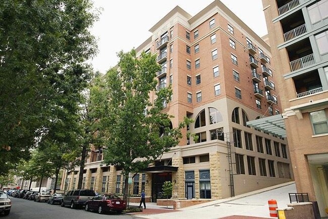 Building Photo - 1111 25th St NW Unit Atlas Condominium #811