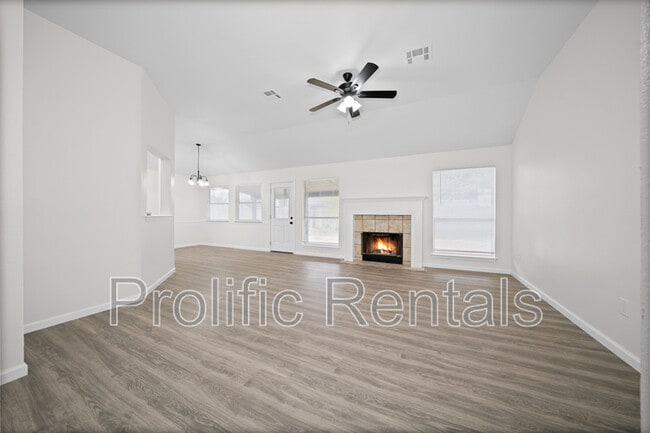 Photo - 4417 Briarwood Dr