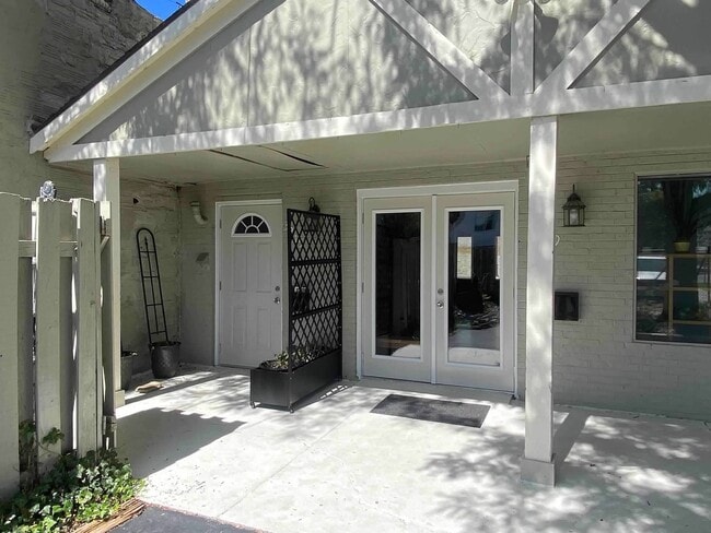 Photo - 3209 Twelve Mile Rd Unit Upper - Furnished