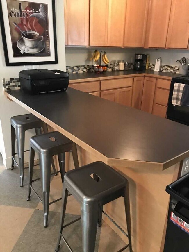 Photo - 3-Bedroom Duplex Just Blocks from WWU Unit #101