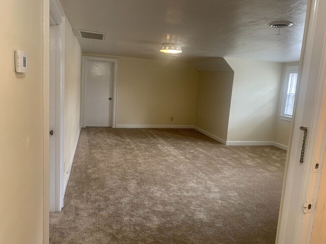 Photo - Tyler,W.132 Unidad B