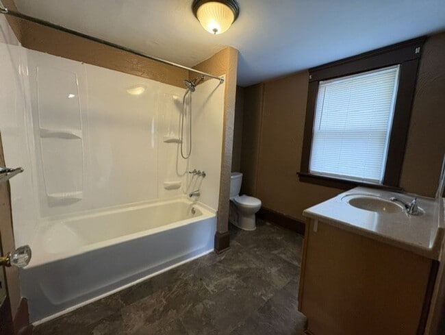 Photo - 2340 19th St SW Unit 2 (Up)