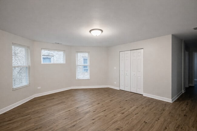 Photo - 146 S 9th Ave