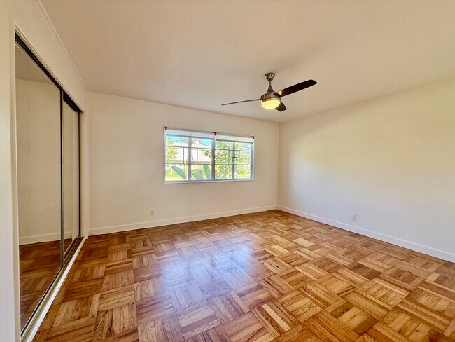 5262 Village Grn Unit 5262 Village Grn