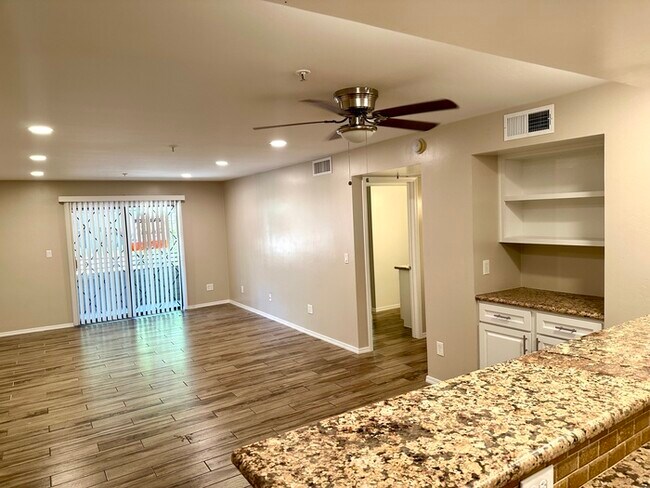 Gorgeous Updated Scottsdale Springs Condo ... - Gorgeous Updated Scottsdale Springs Condo ... Unit 146