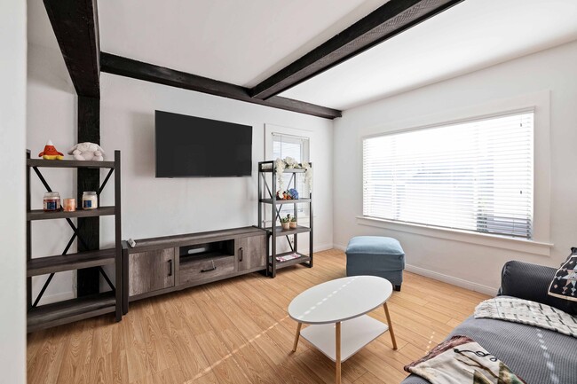 Photo - 1634 Bayview Dr Unidad B