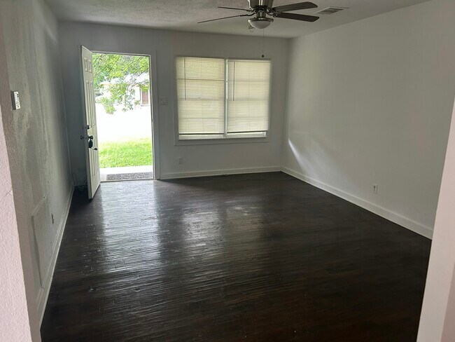 Photo - 4177 Doyle Ln