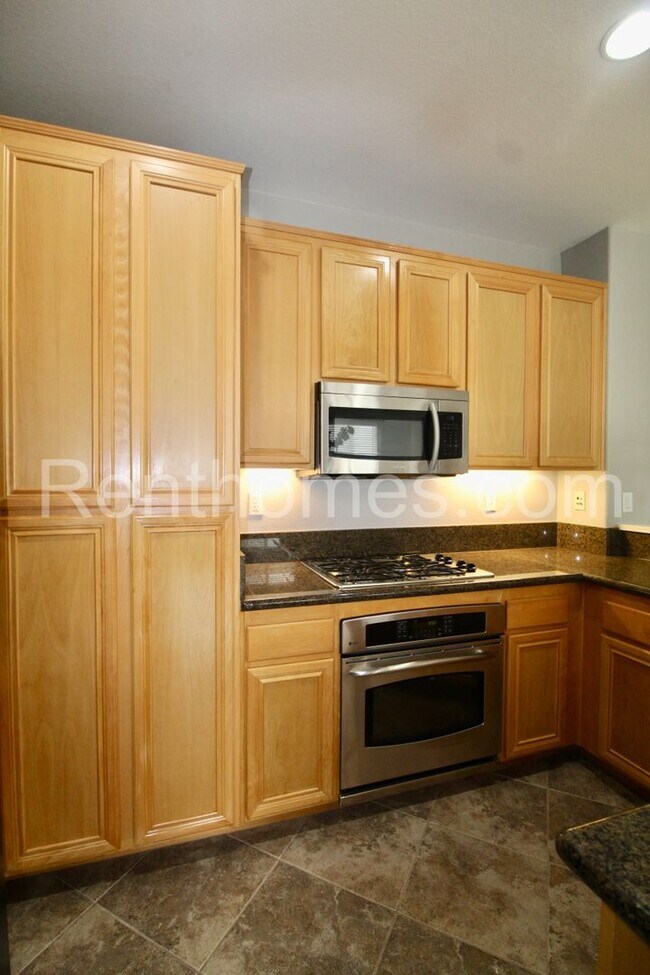 Eastlake / San Miguel Ranch, 2119 Palo Alt... Condo Unit 94 Condo for