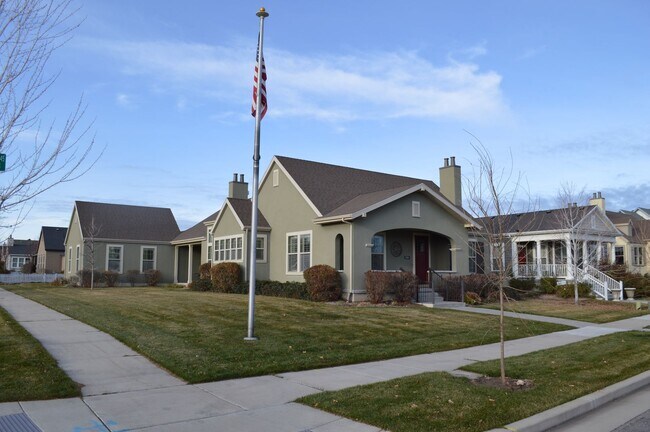 Photo - Luxurious 4-Bedroom Home with Mother-in-Law Suite