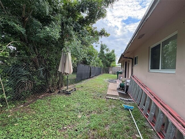 Photo - 5800 NW 15th St